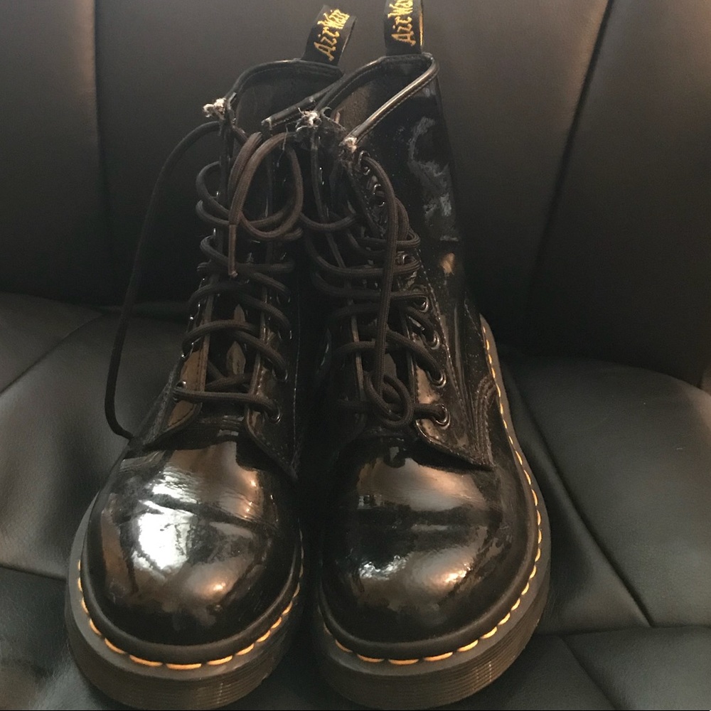 DOC MARTENS